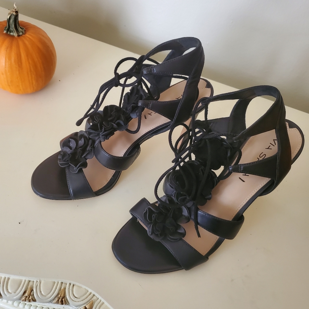Via Spiga Lace up shoes